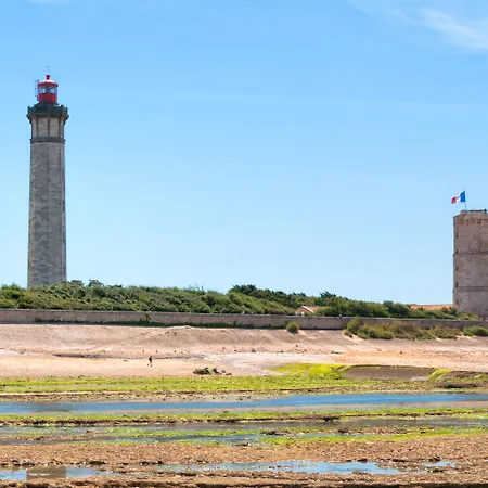 호텔 라 메종 두스 Saint-Martin-de-Ré