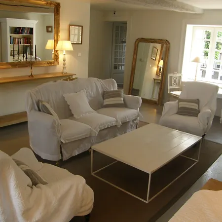 La Maison Douce Szálloda 3*