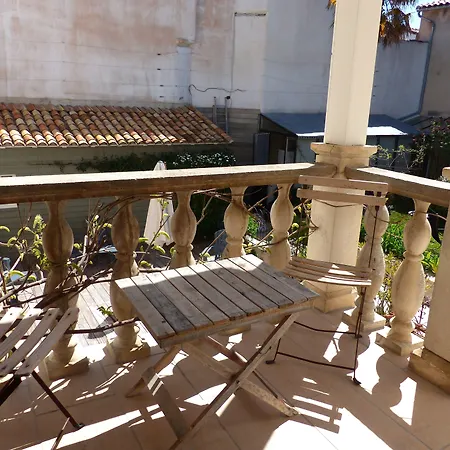 Hotel La Maison Douce