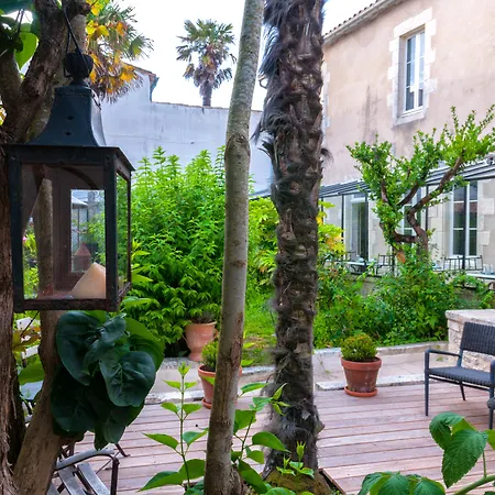 La Maison Douce