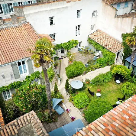 Hotel La Maison Douce