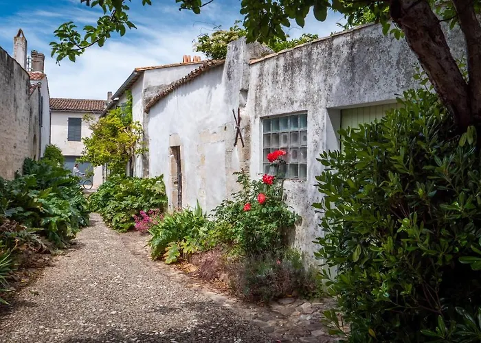 Hotel La Maison Douce 3*